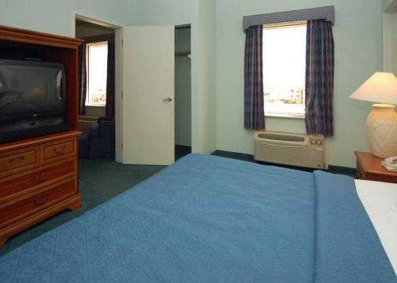 Cocoa Beach Suites Hotel 객실 사진